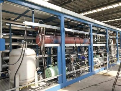 康普萊斯世界最大單螺桿壓縮機(jī)驚艷亮相上海化工裝備展，為日用化工專用設(shè)備注入新動(dòng)力