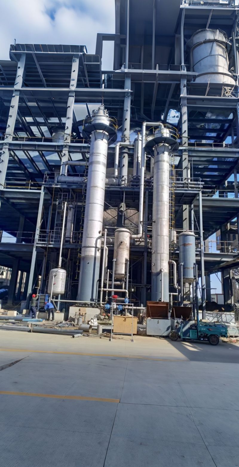 壓力容器反應(yīng)釜酒精設(shè)備源頭工廠 日用化工專(zhuān)用設(shè)備的制造與優(yōu)勢(shì)