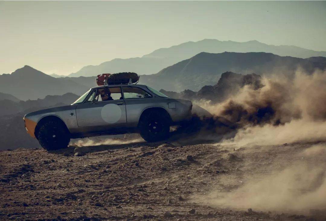 安踏跨界多元化 布局非公路休閑車(chē)與日用化工專(zhuān)用設(shè)備制造